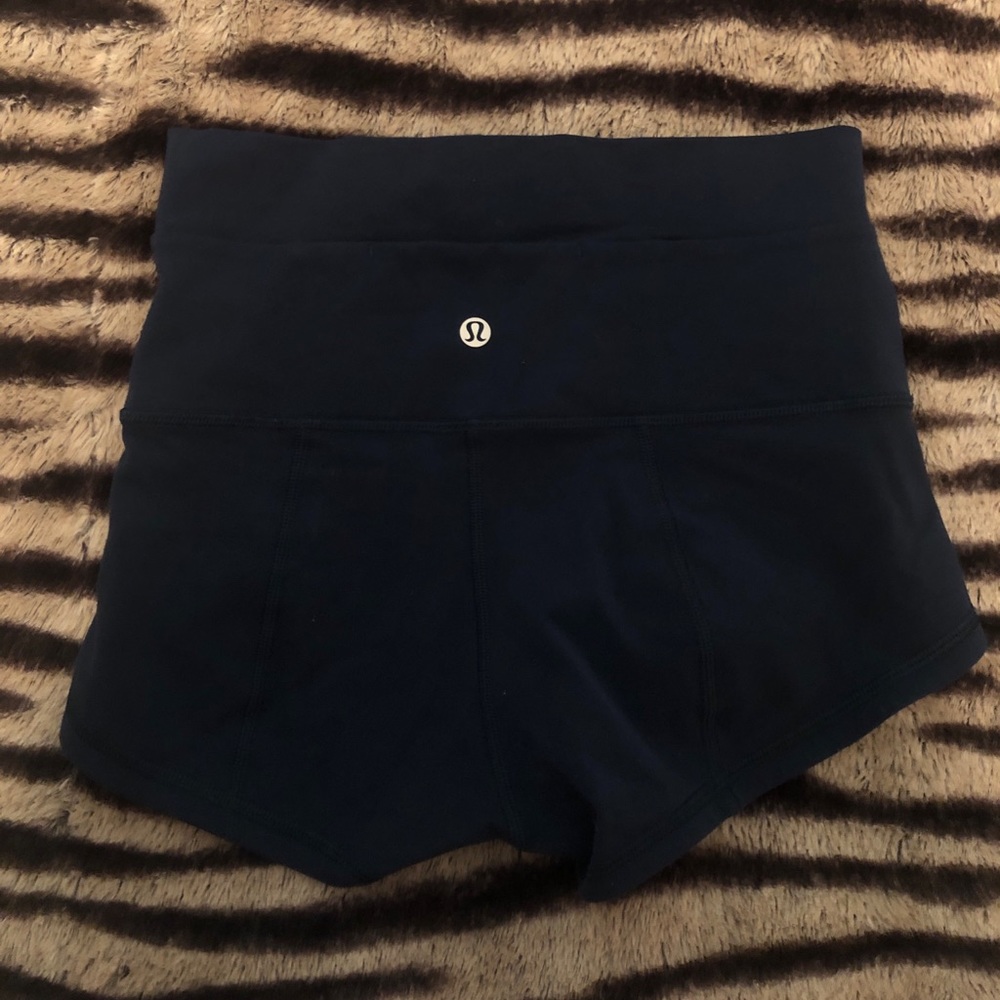 Lululemon size 6 shorts